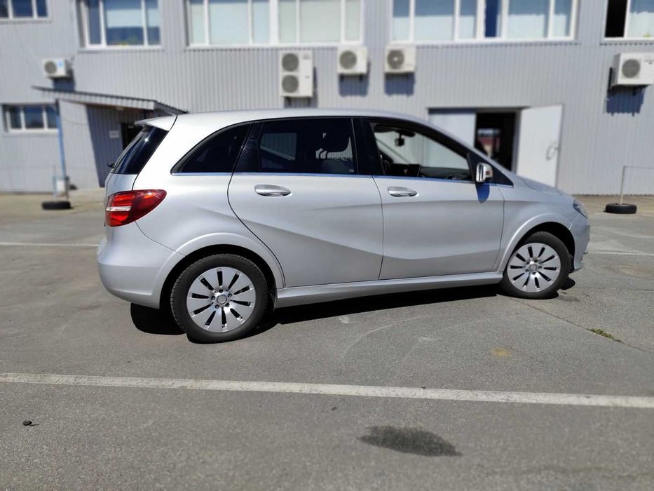 Mersedes B250e 2016 p 68т км рідного пробігу , запас хода 180 км