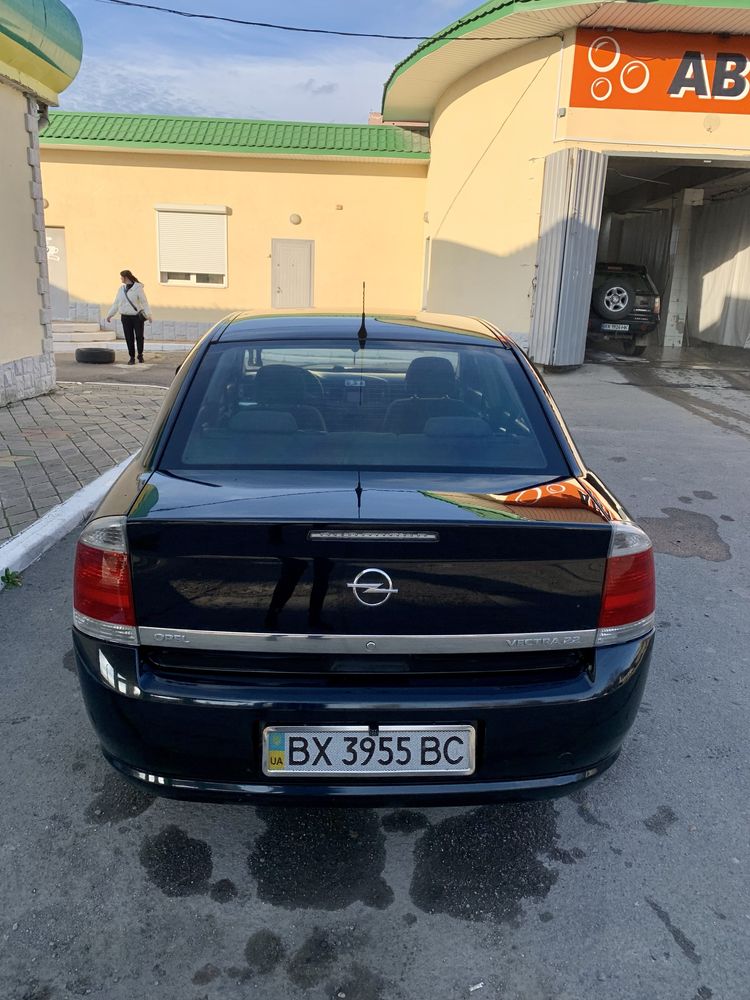 Opel vectra c 2005 рік 2.2 газ бензин