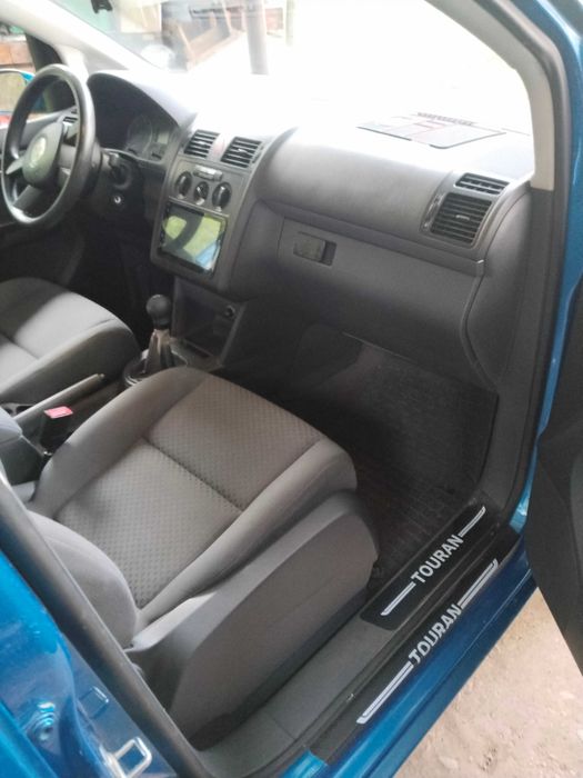 Продам Volkswagen Touran 2004 1,9D