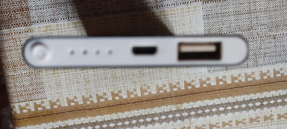 Повербанк - 3,7/ 12000 ма/ч