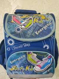 Рюкзак портфель для школы 1-4 класс
