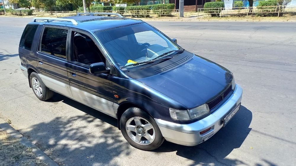 Митсубиши Спэйс Вагон