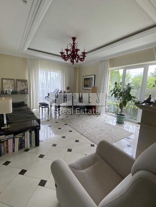 Оренда стильного та сучасного 2-поверхового будинку в Іванковичах