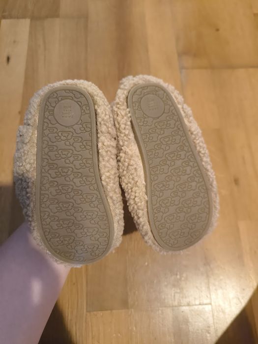 Kapcie buciki Zara 24/25
