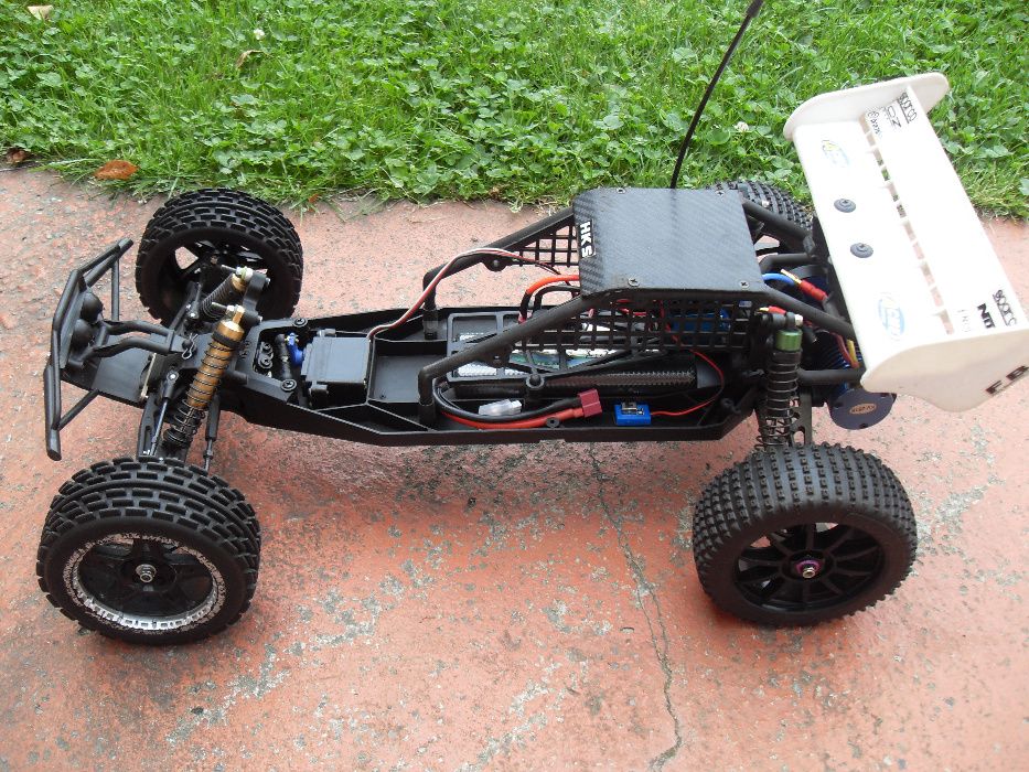 Buggy 2WD 1:8 Model RC Bezczczotkowy