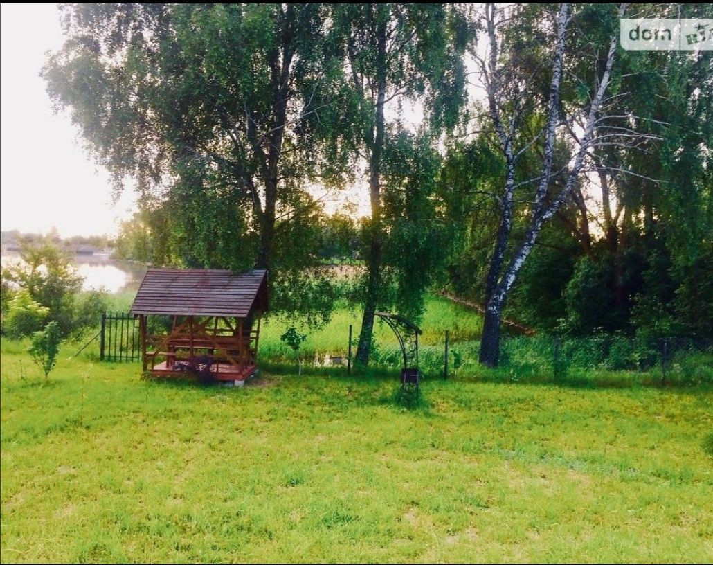 Будинок  біля води