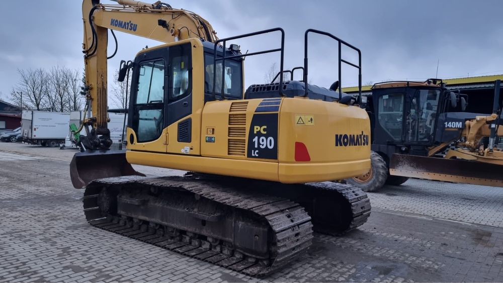 Экскаватор Komatsu PC 190 LC , болотная гусенница