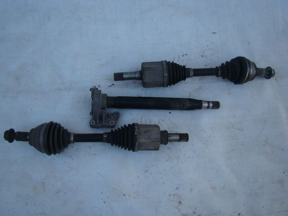 PÓŁOŚ PÓŁOŚKI PRZEGUB VECTRA C SIGNUM 2,8T Z28NET ZN8NEL F40 AF40 1,9