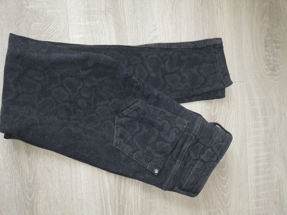 Spodnie jeansowe Zara rozmiar xs
