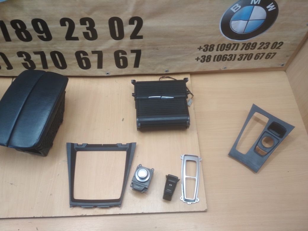 підстаканник BMW X5 E70 F10 F30 пілокітник БМВ Х5 Е70 Ф10 Ф30