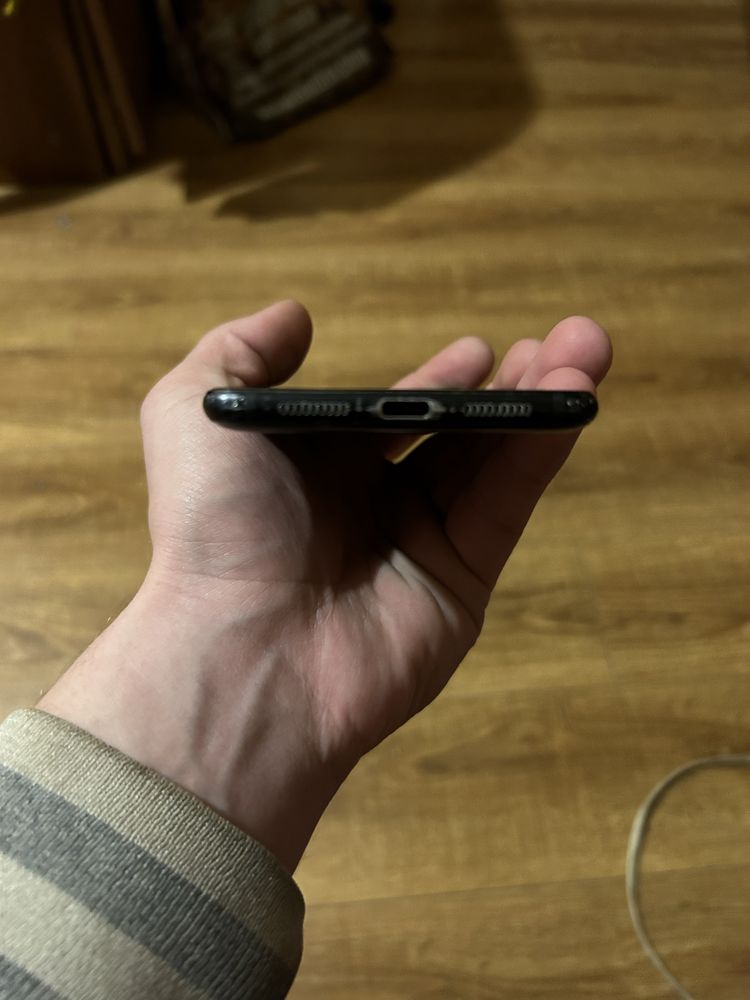 Телефон Sharp C10