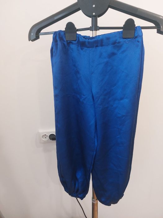 Продам штани-шаровари на хлопчика