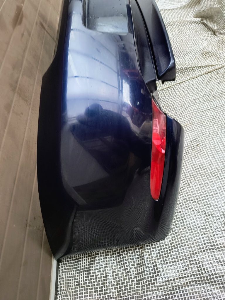 Zderzak tył Alfa Romeo GT kod 245 wysyłka lampy tył kompletny