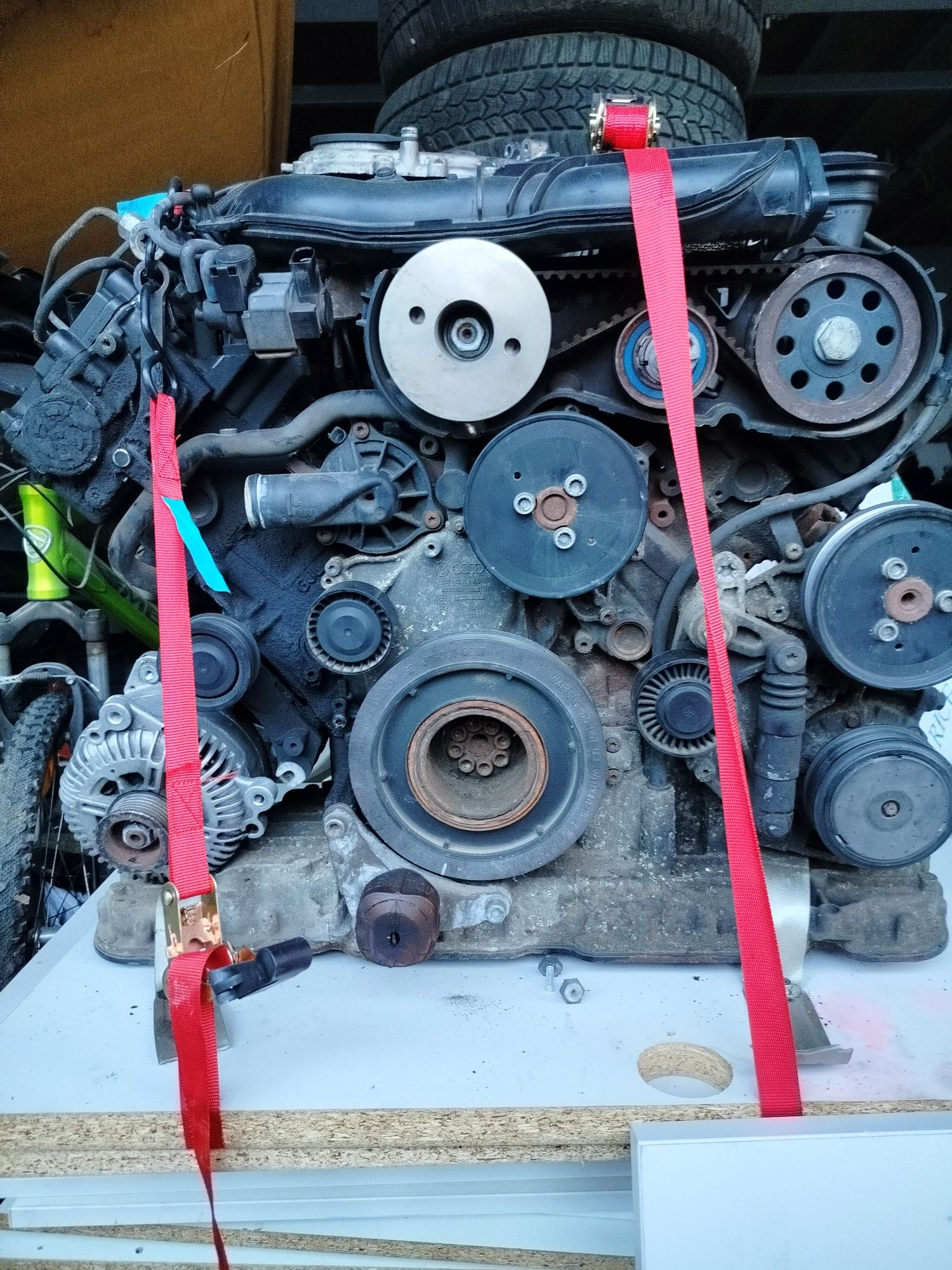 Silnik Audi BPP 2.7tdi uszkodzony