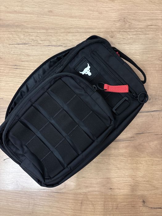 Saszetka nerka Under Armour Project Rock