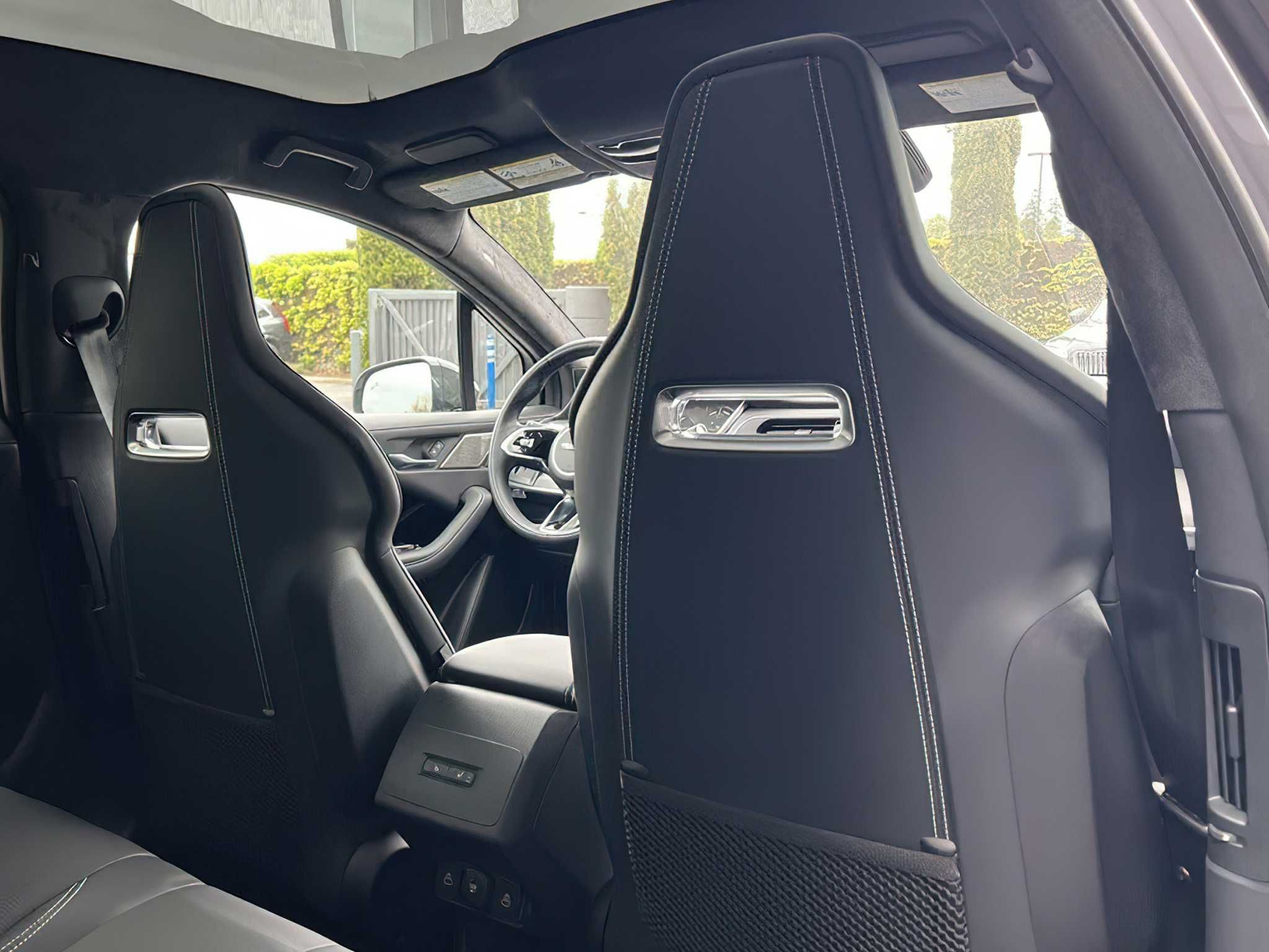 Jaguar I-PACE EV400 R-Dynamic HSE 2024