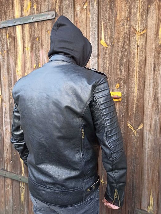 Nowość Kurtka skórzana do chodzenia z kapturem rozmiarówka Ciepła Hit