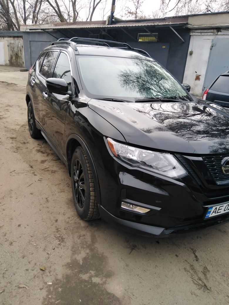 Nissan rogue midnight