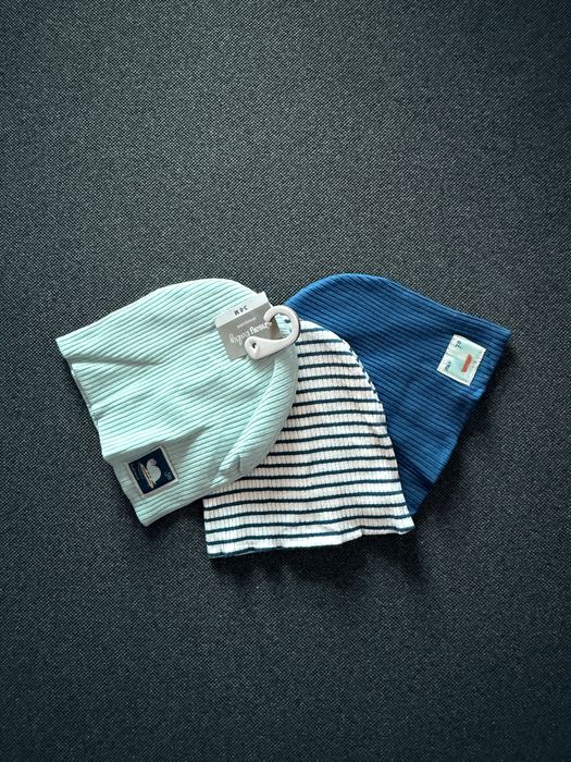 Czapeczki Sinsay Baby r. 62
