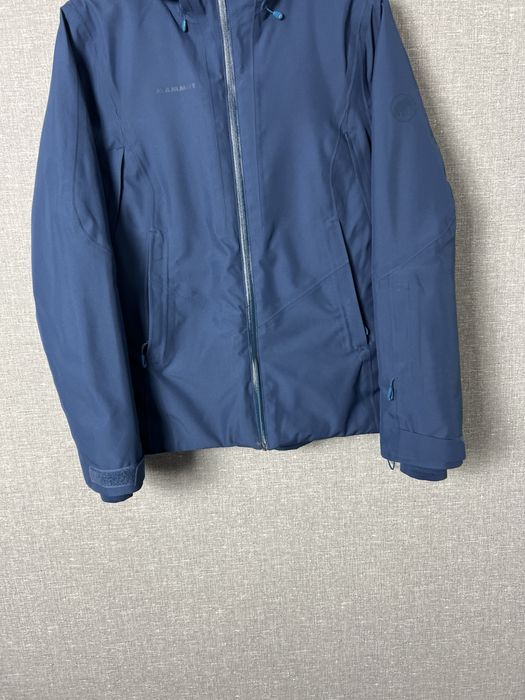 Жіноча зимова мембранна куртка Mammut DryTech Ajungilak