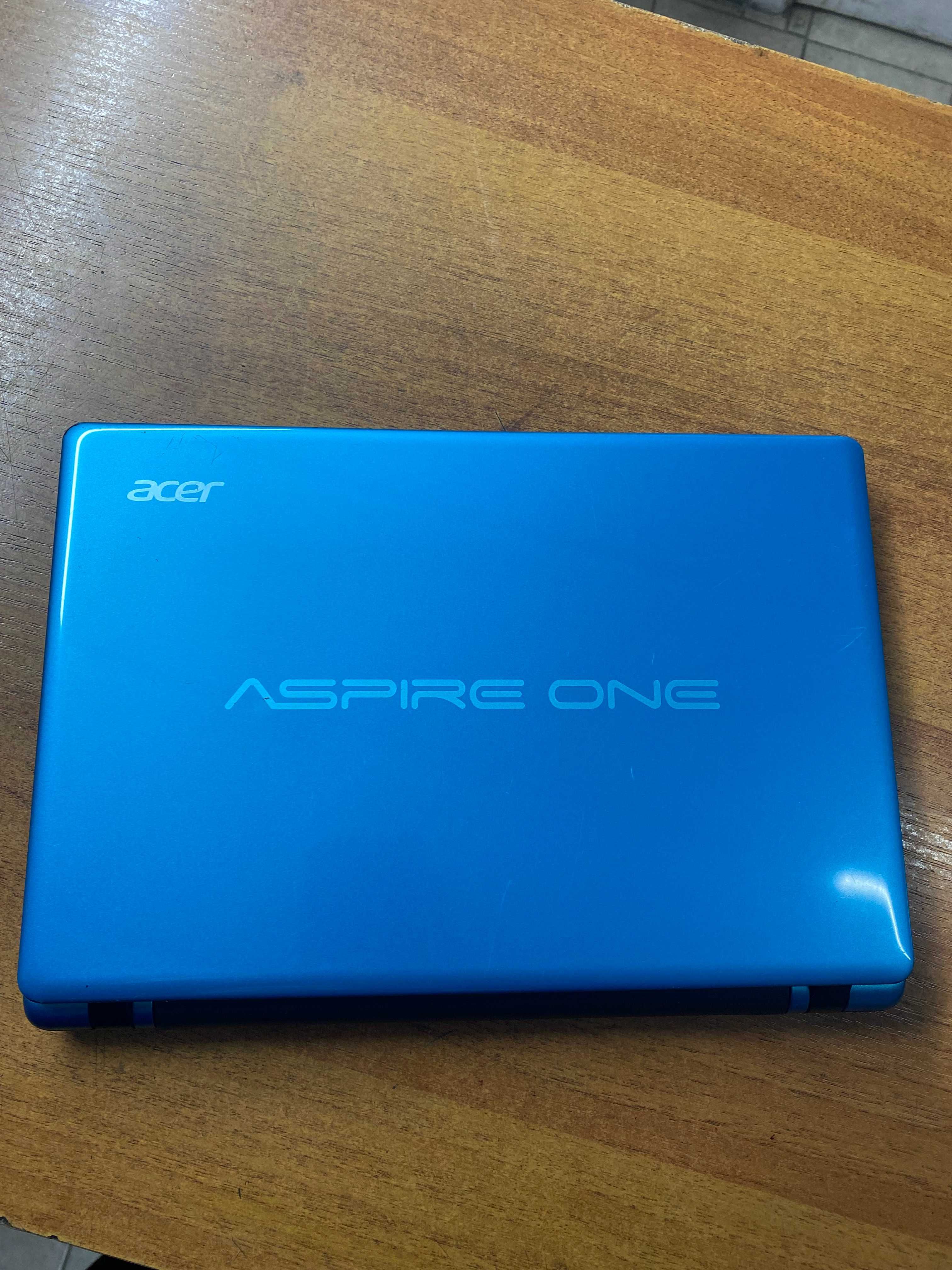 Ноутбук Acer Aspire One 725-C7Cbb Blue