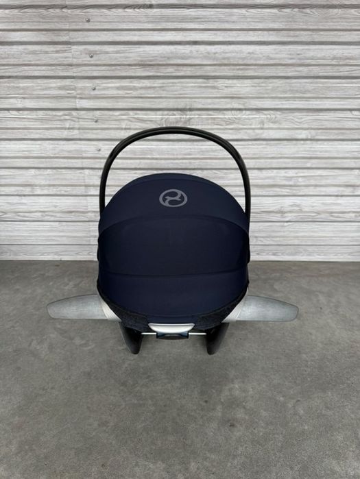 Автокрісло cybex з базою isofix