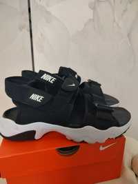 Nike Canyon sandały rozmiar 38