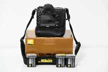 Máquina Fotográfica Reflex DSLR Nikon D7200 Corpo + Grip + 3 Baterias