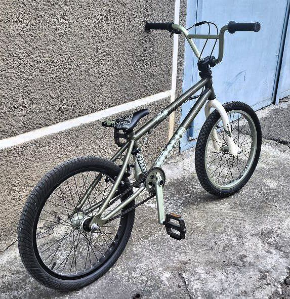 Трюковой велосипед BMX Comanche