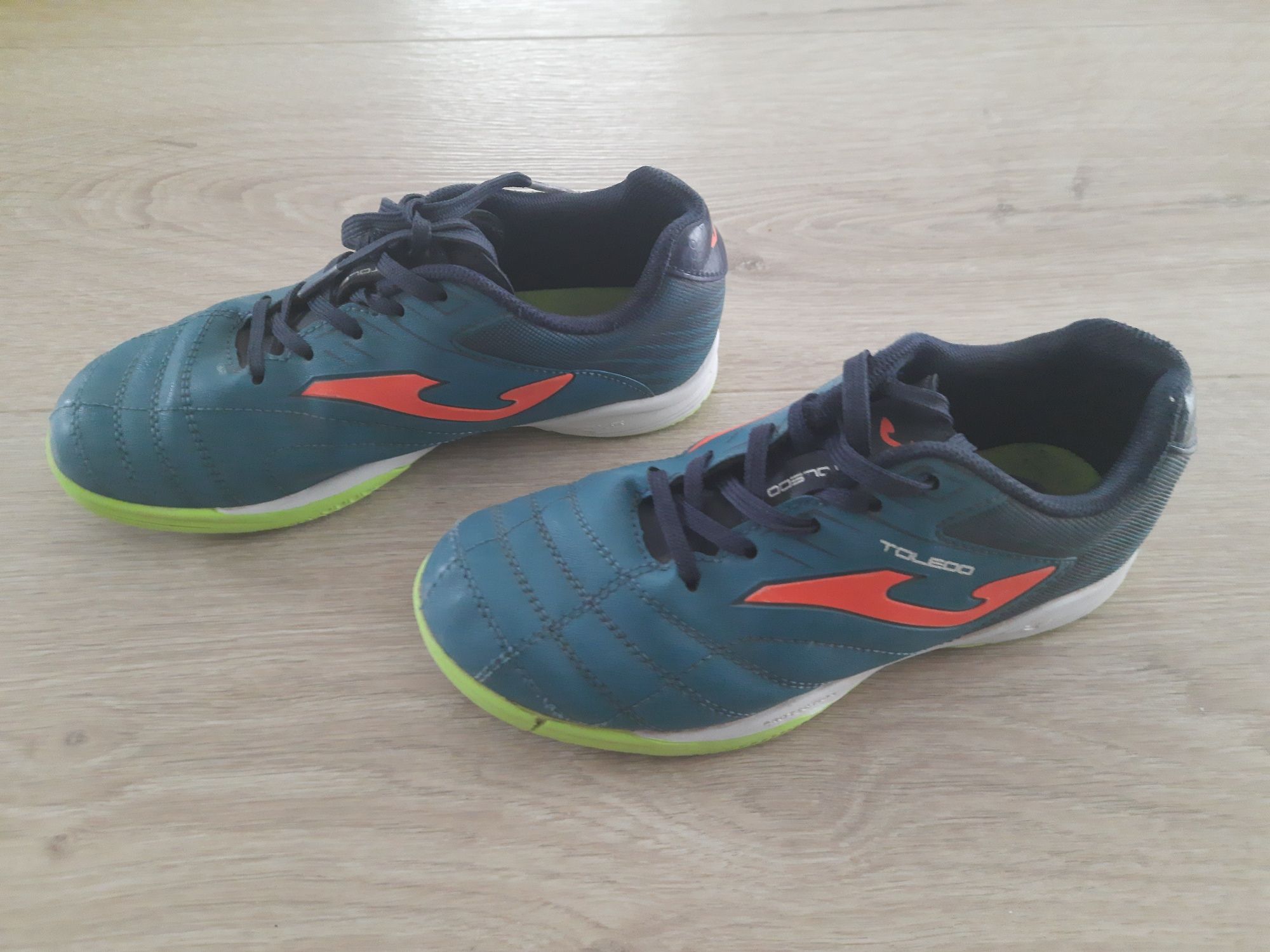 Sprzedam buty halowe Joma rozmiar 32,5