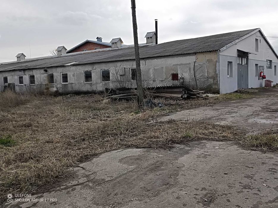 Продається комплекс приміщень площею 3250м.кв(1491,1500,715,206,38,16)