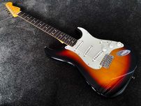Fender Traditional '60s Stratocaster RW 3-Color Sunburst