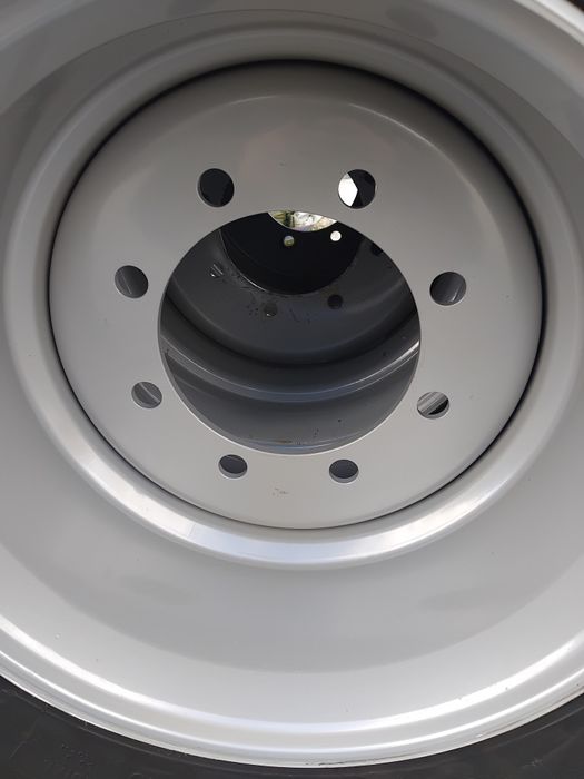 Koła445/45/R19.5 8 szpilek hw