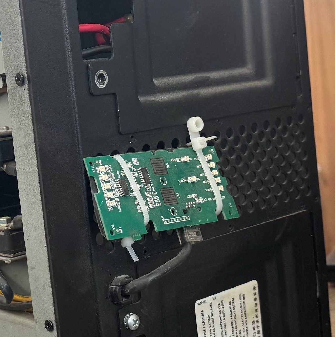 Несправний ДБЖ APС UPС 5000 (Smart-UPS RT 5000VA)