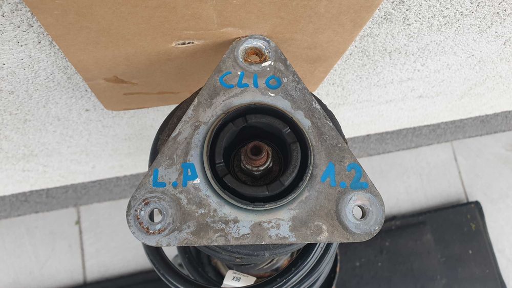 Renault Clio 4 IV mcpherson lewy przód amortyzator piasta 1.2 16V