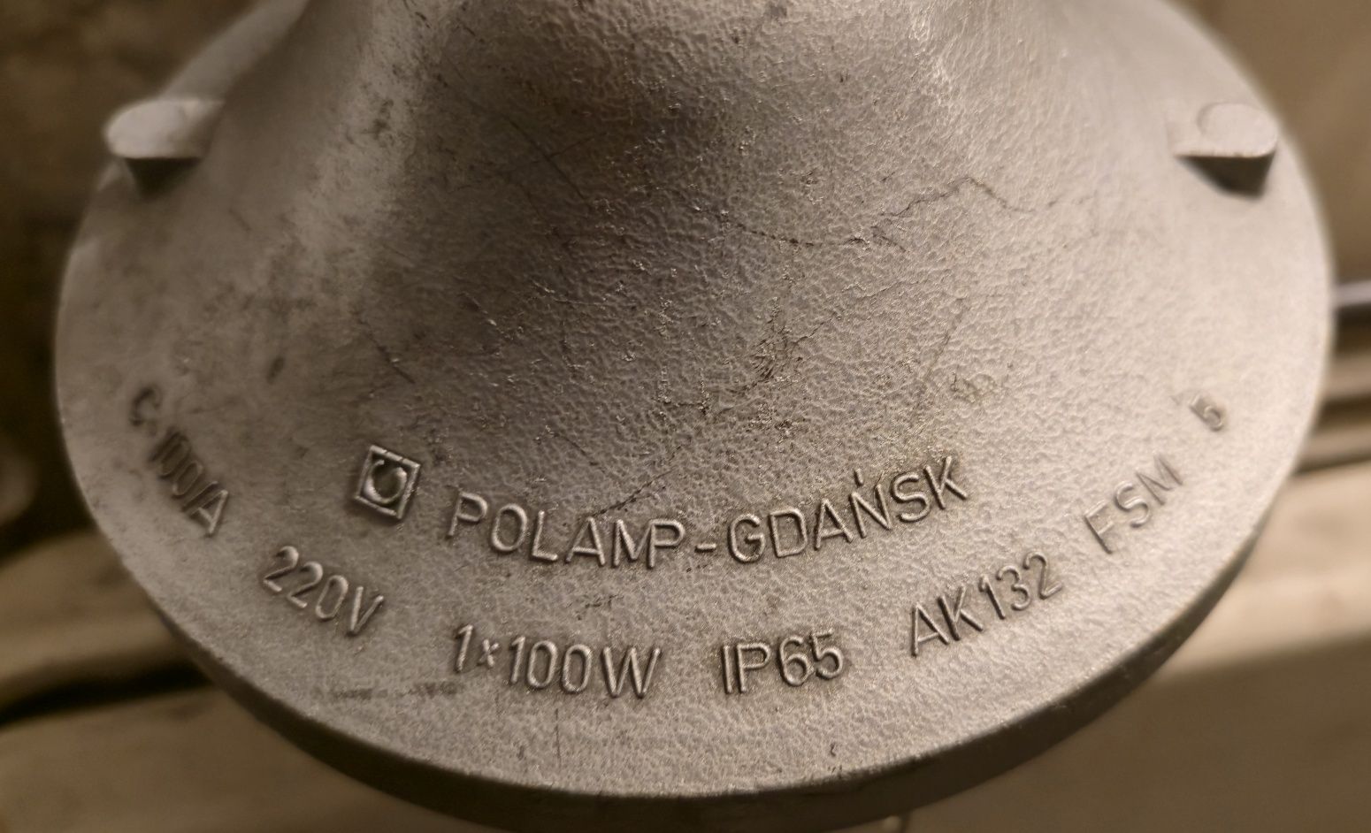 Lampa przemysłowa PRL