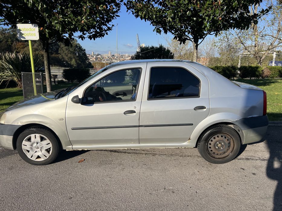 Dacia Logan 2005 1.4 gasolina em bom estado