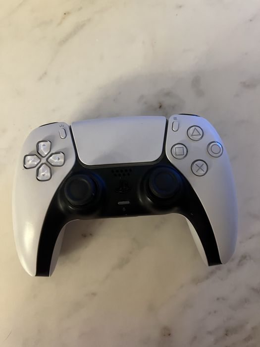 PlayStation 5 (wersja z napędem) – pełny zestaw + TOP gry