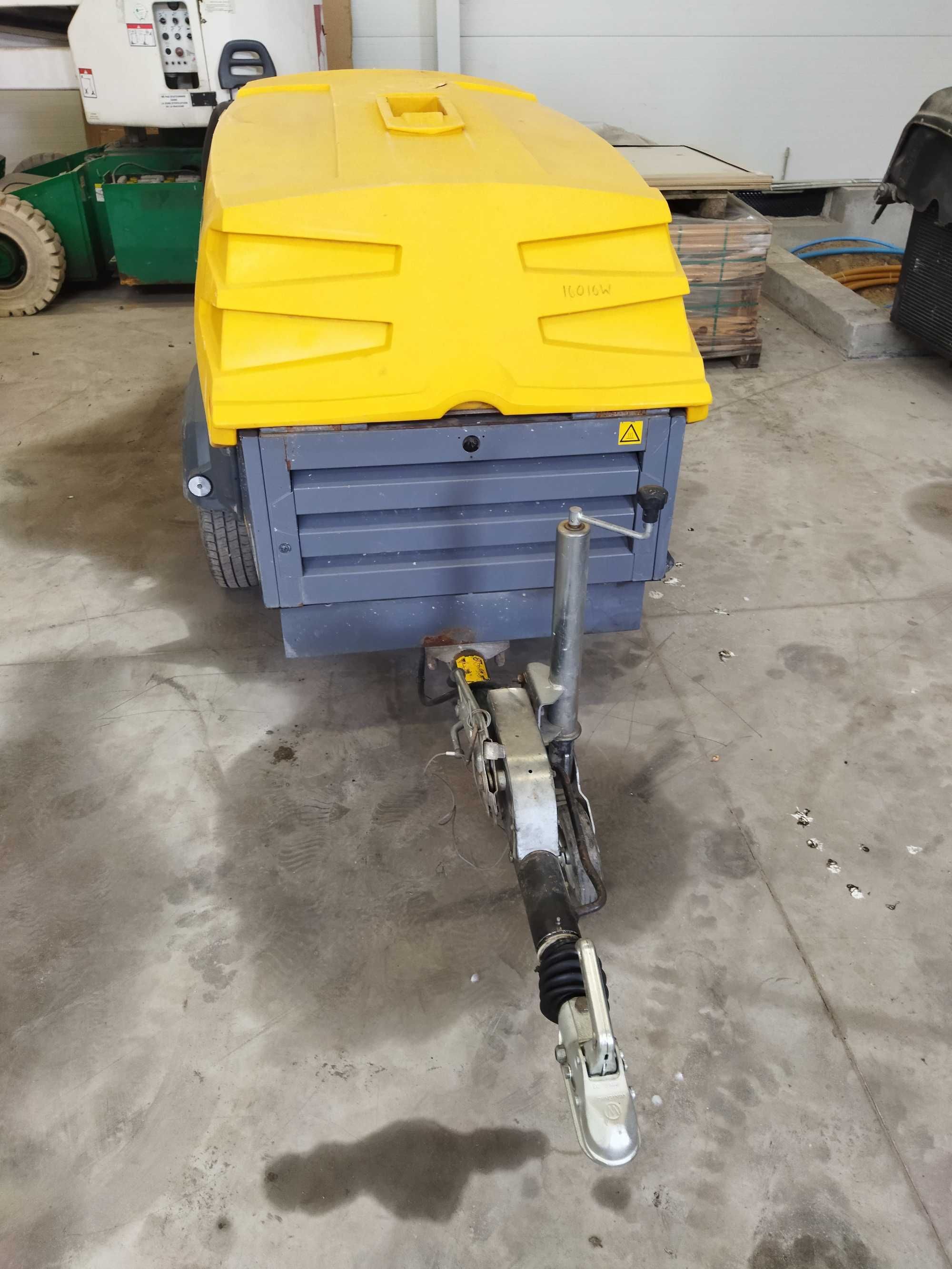Kompresor Sprężarka Atlas Copco XAS 67 2015 r