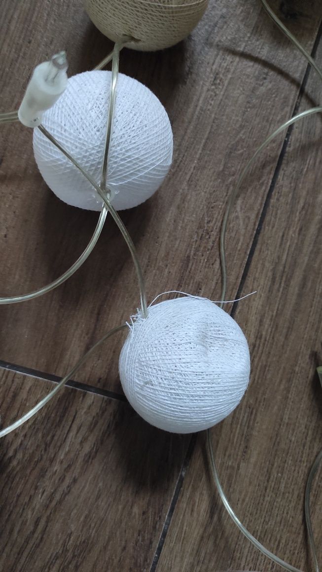 Kule świetlne cotton balls beżowe białe ecri nie działają
