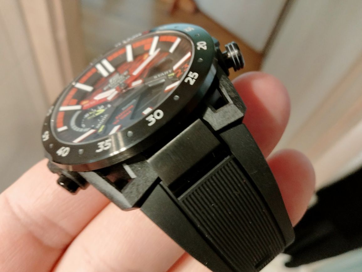 Casio EDIFICE ECB-2000NIS-1AER NISMO limited (G Shock)