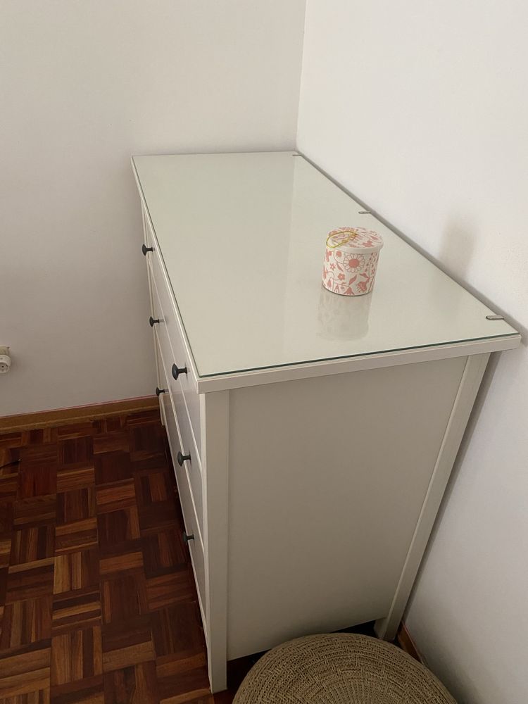 Cómoda Ikea Hemnes