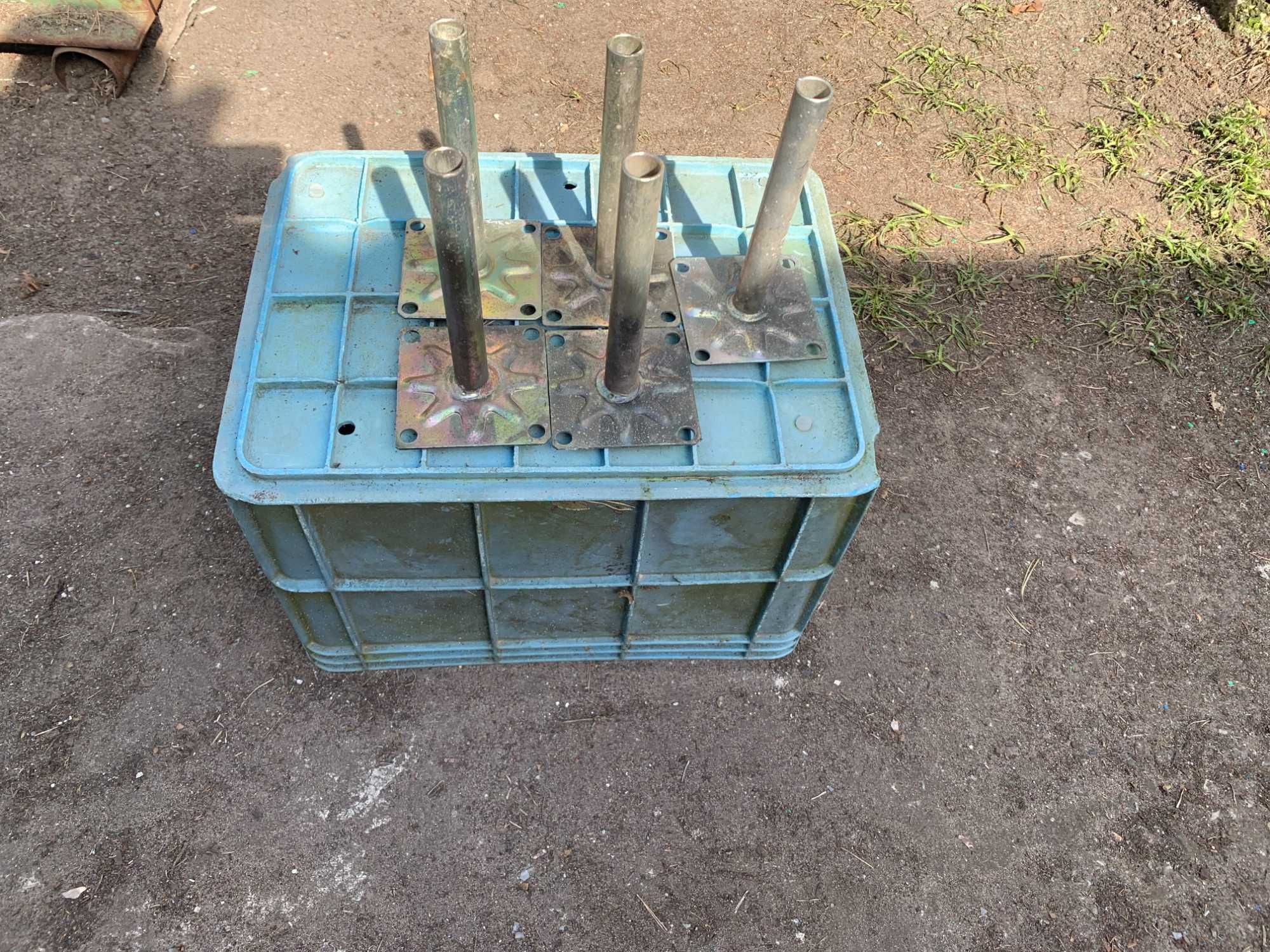 Wsporniki,stopy regulowane śruby M16