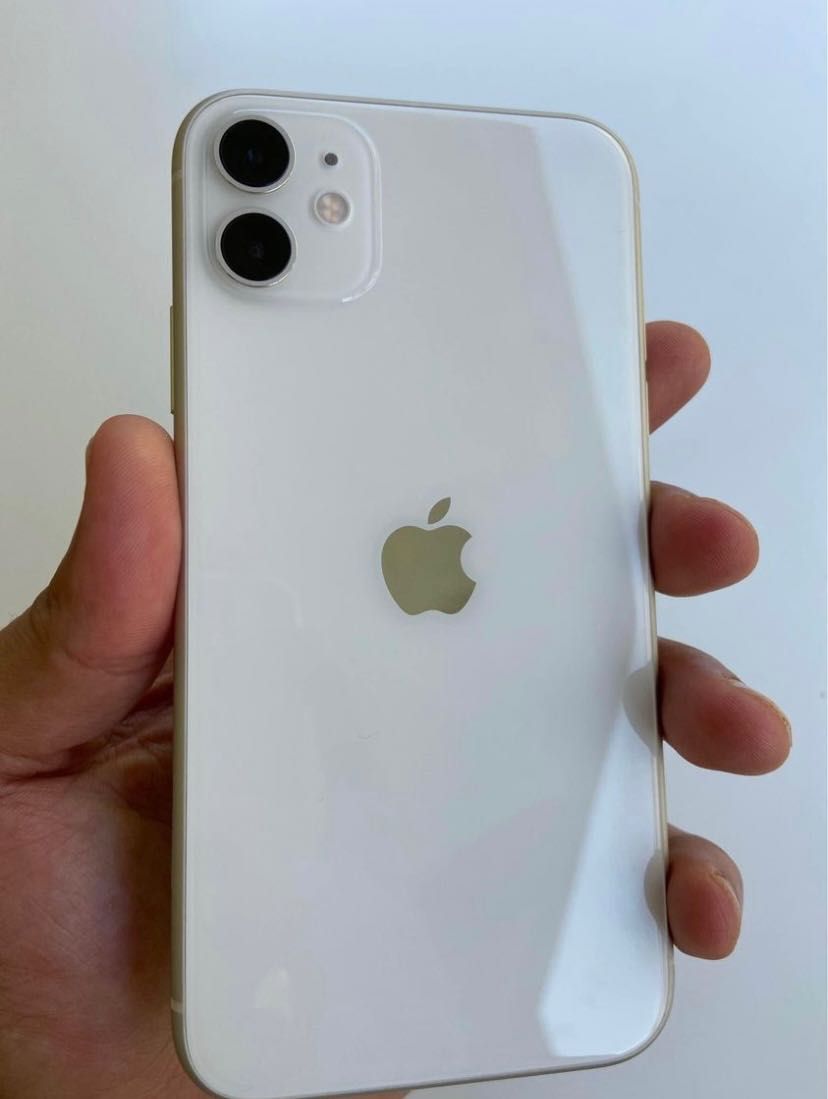 iPhone 11 cor branca