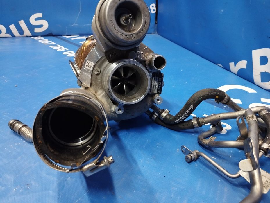 Турбіна Ford Escape 3 передня Mercedes AMG E 63 S Мерседес АМГ