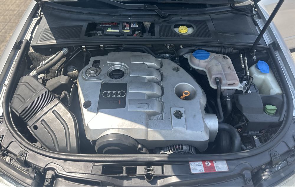 Audi A4 1.9 TDI 130 CV Ano 2001 ( Versao S-Line )