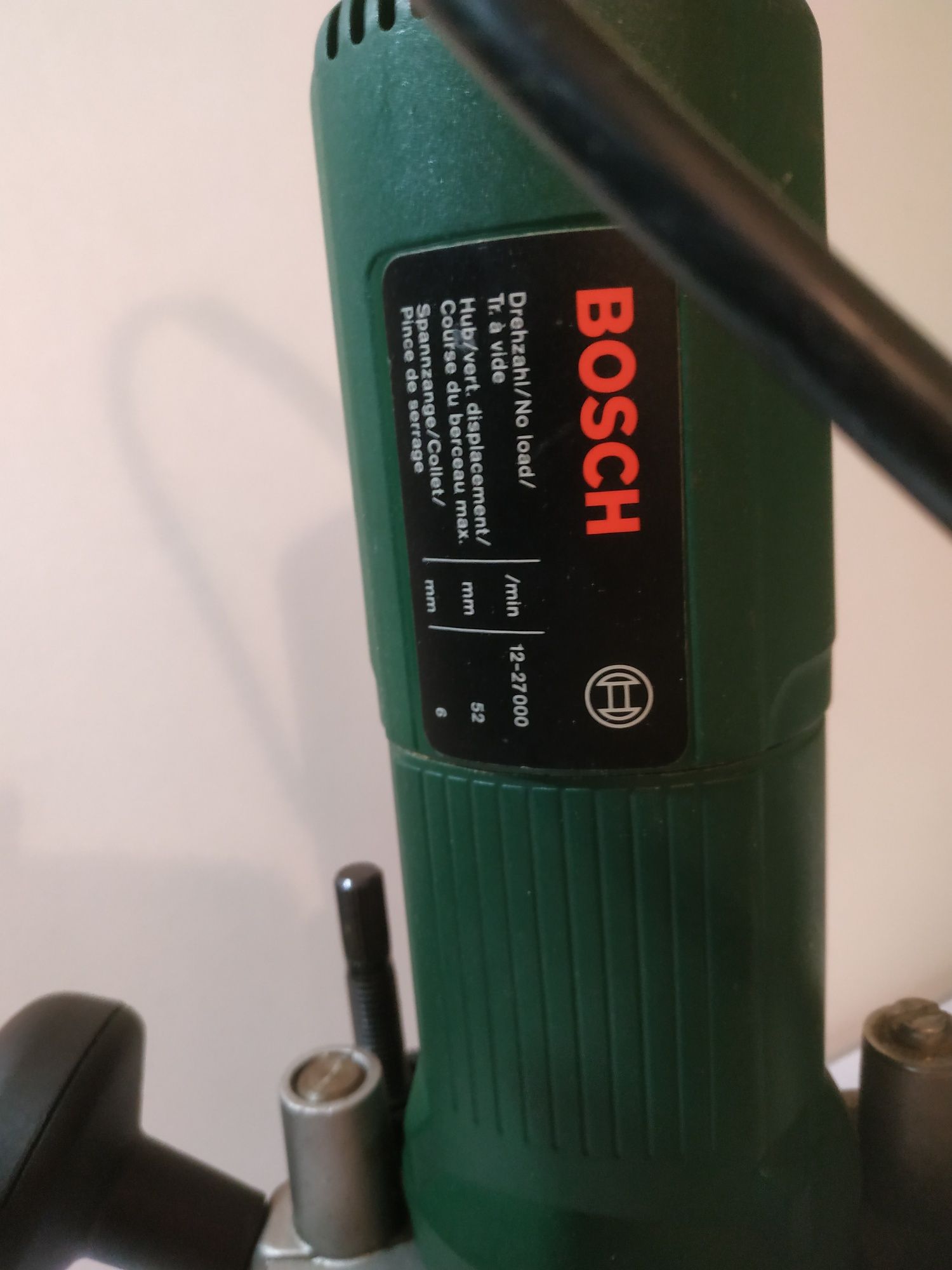 Фрезер Bossch POF 600 ACE