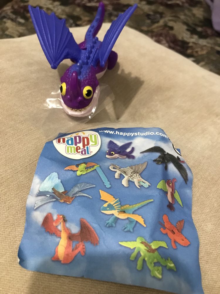 Игрушка дракон Макдональдс