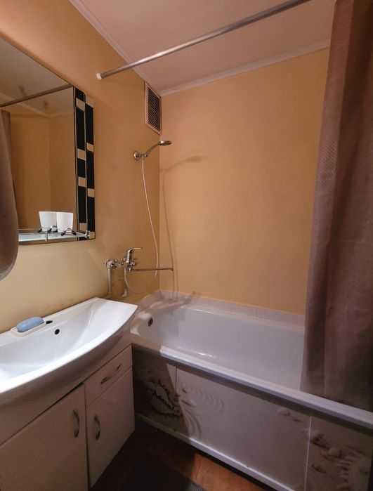 Продам 1-к.кв, 42кв.м, ул.Кричевского, 41, с/м Класс напротив