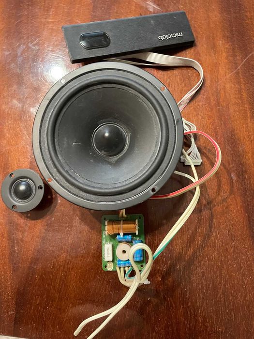 Акустична система Microlab SOLO6C. Пасивна колонка, Динаміки